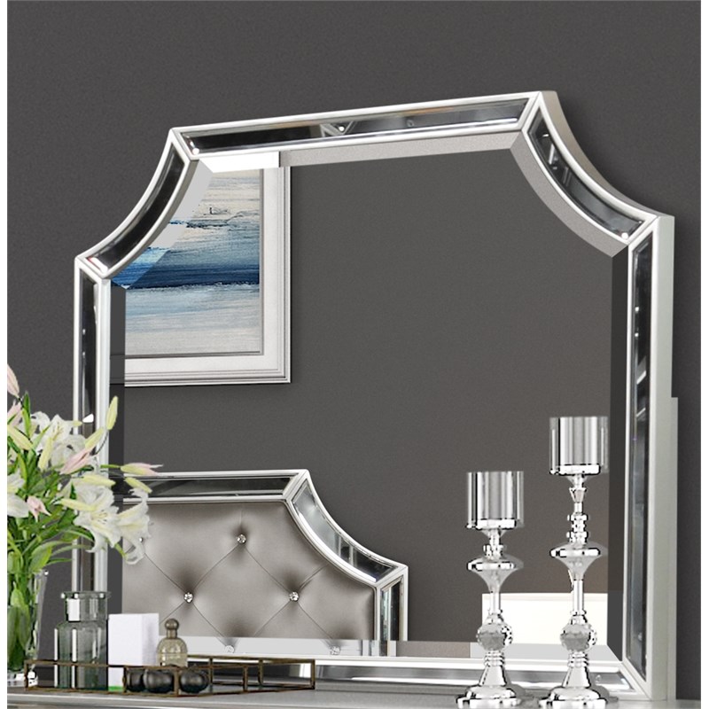 Harmony Queen 5-N Mirror Front Bedroom set made with Wood in Silver Color