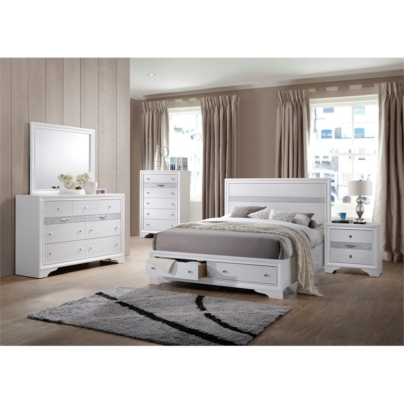 Traditional Matrix King 6 PC Storage Bedroom Set in White made with Wood