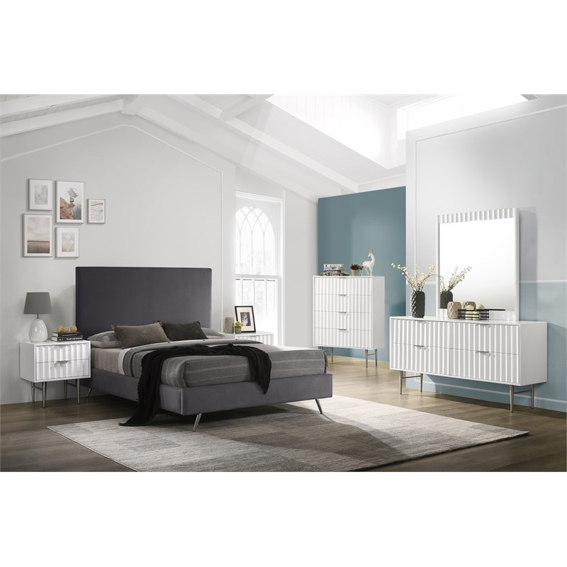 Meridian Furniture Modernist Contemporary Dresser in White Medium Gloss Finish