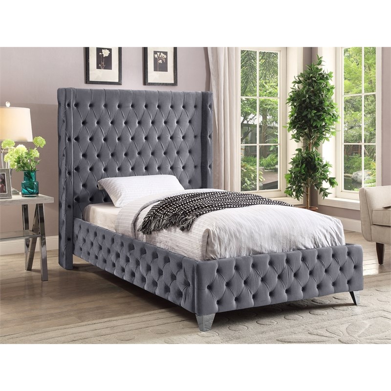 Meridian Furniture Savan Gray Velvet Twin Bed