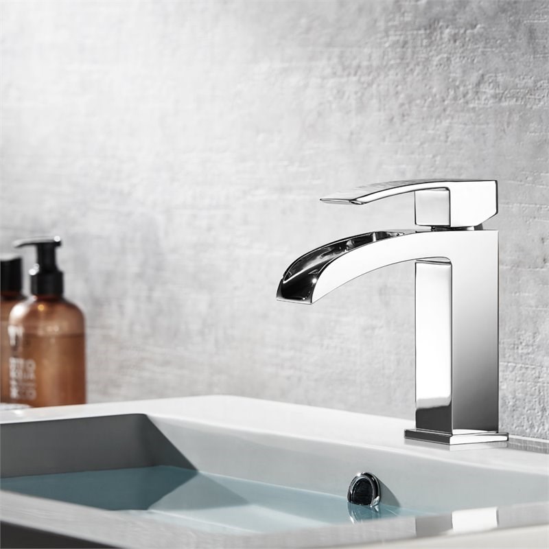 Vinnova Liberty Single Handle Basin Bathroom Faucet in Chrome
