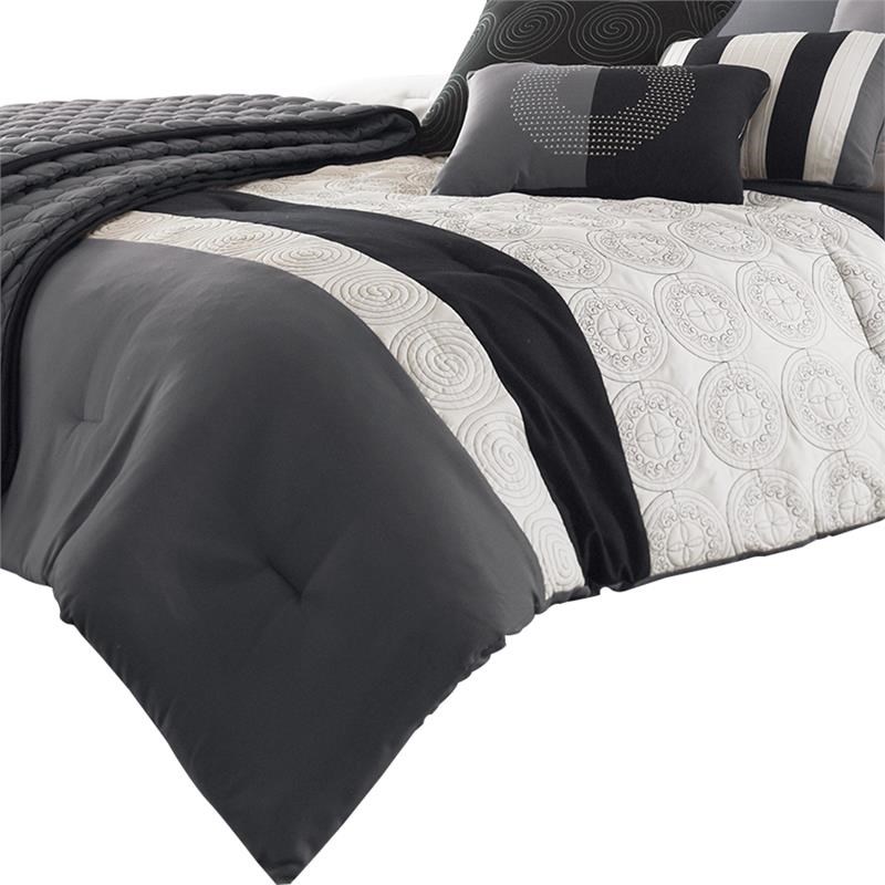 7 Piece Queen Cotton Comforter Set with Geometric Print in Gray and Black