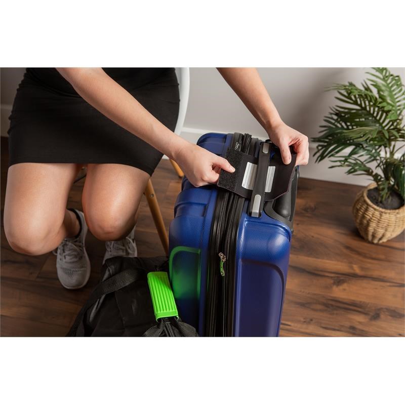 Bucky Modern Polyester and Foam Identigrip Luggage Tag in Crimson Pink