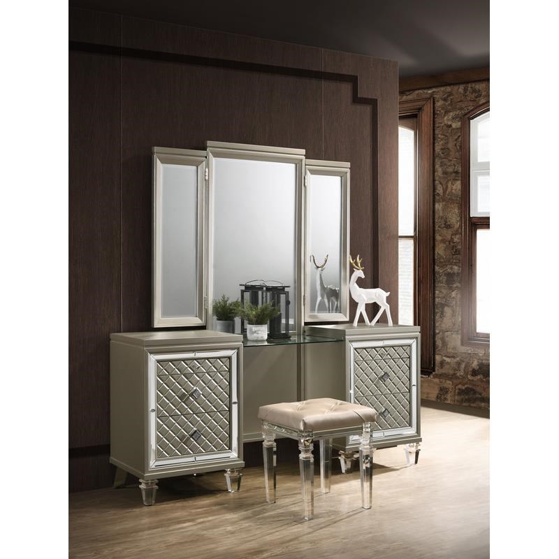 Champagne Silver Wood 4 Piece Set with Vanity and Queen Bed