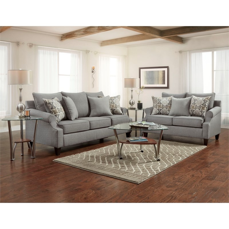 Havenwood Loveseat with Accent Pillows in Gray