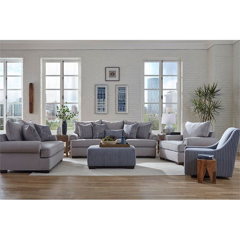 Miacomet Loveseat with Accent Pillows in Light Gray