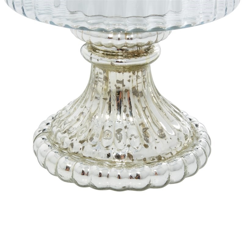 Leeds & Co Clear Glass Vintage Hurricane Lamp (Set of 2)