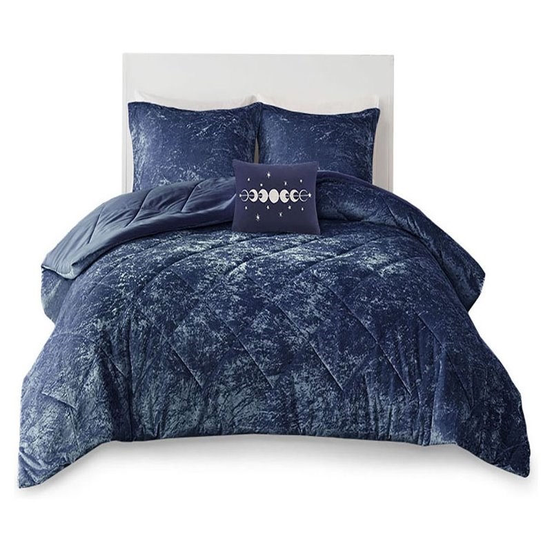 Intelligent Design Felicia Polyester Crushed Comforter Set in Navy