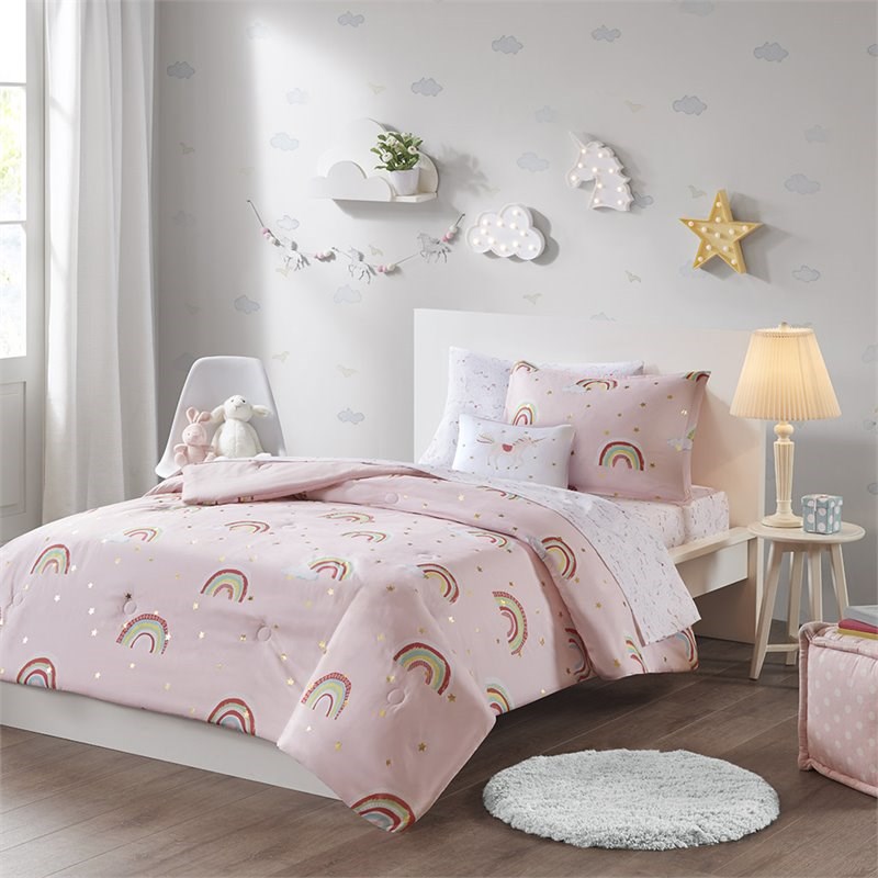 Mi Zone Kids 8-piece Polyester Alicia Rainbow Complete Bed and Sheet Set in Pink