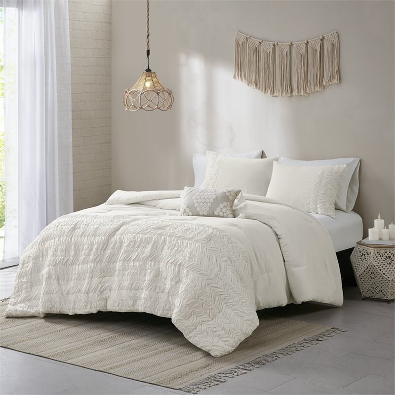 Madison Park Doreen 100 Percent Cotton Comforter Set in White