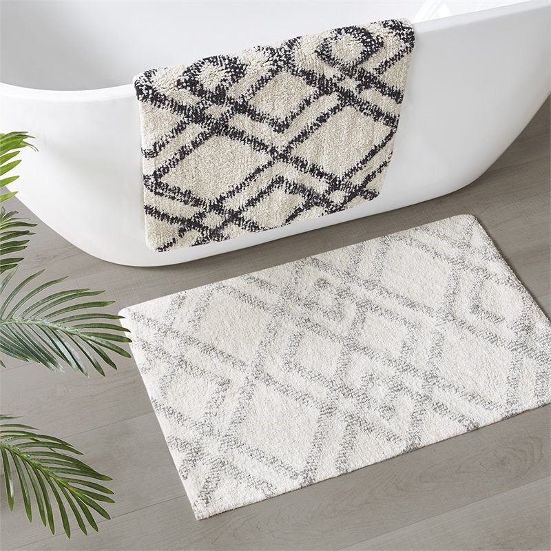 INK+IVY Ansel 100 Percent Cotton Tufted Bath Rug in Black and Neutral