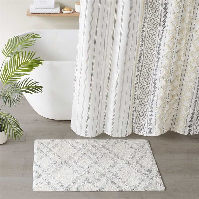 INK+IVY Ansel 100 Percent Cotton Tufted Bath Rug in Gray and White