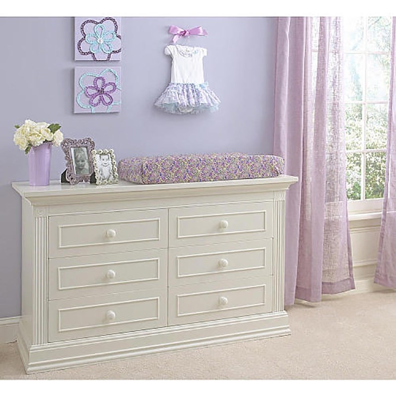 Baby Cache Montana 6Drawer Traditional Wood Dresser in Glazed White