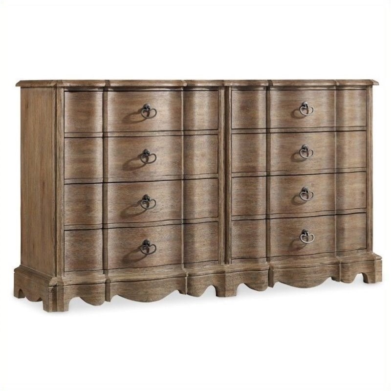 Hooker Furniture Corsica Double Handle 3Drawer Bachelor's Chest in