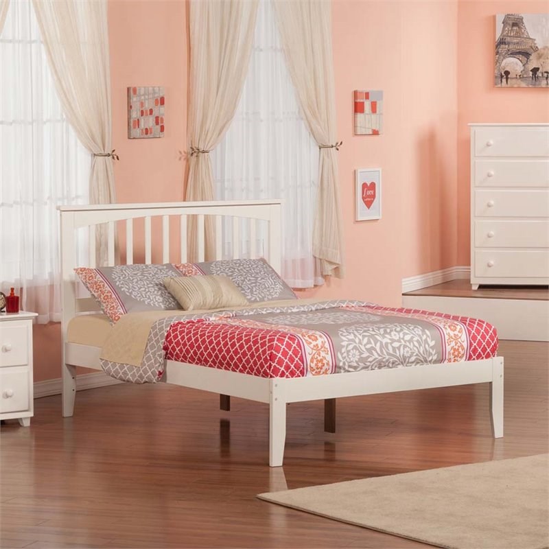 Atlantic Furniture Mission Full Spindle Bed in White 