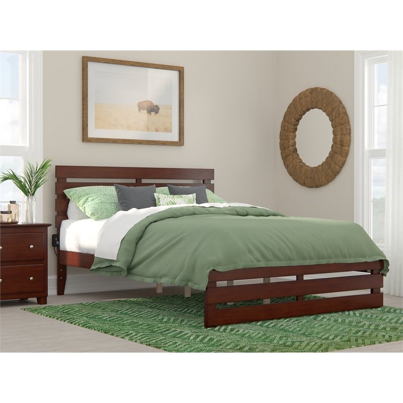 Atlantic Furniture Oxford Solid Wood Queen Bed with Footboard in Walnut